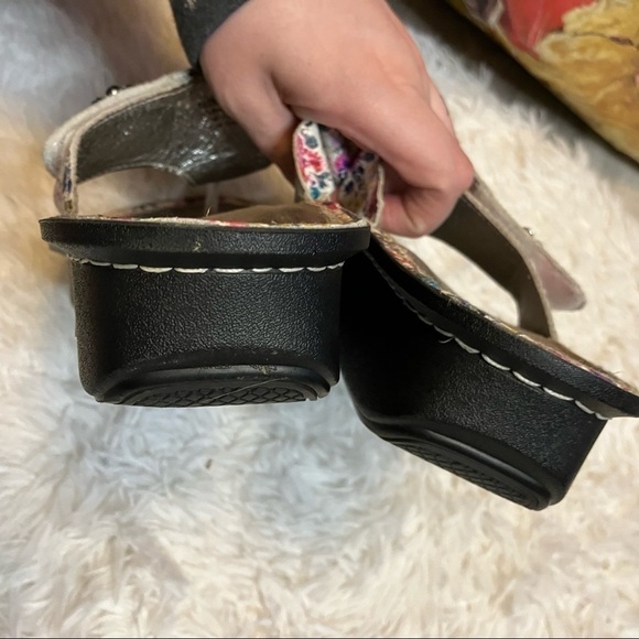 Alegria Carina Perennial Crackle Sandals - Picture 8 of 11